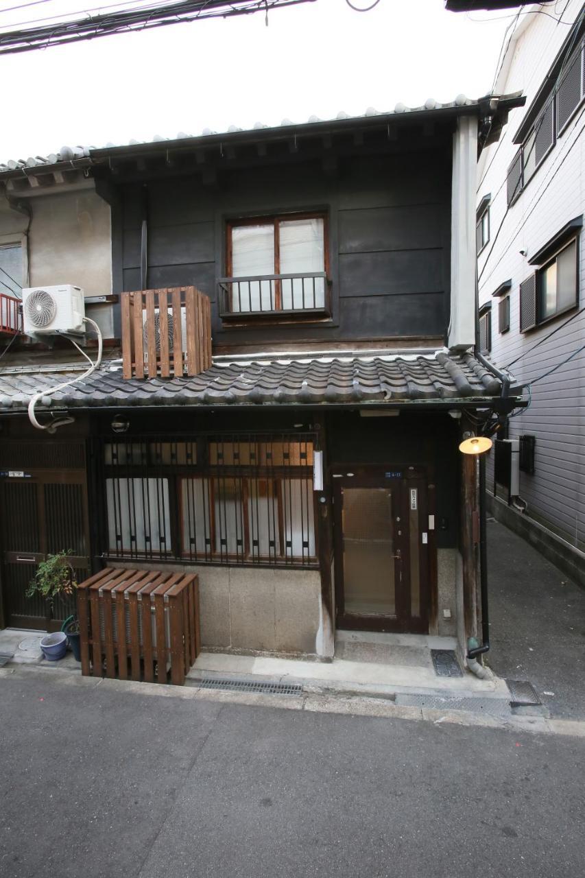 The Wonder At Stay-Machiya Karahori- Осака Экстерьер фото